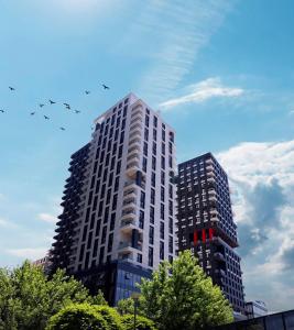 Το κτήριο όπου στεγάζεται  το διαμέρισμα