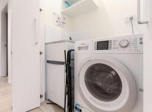 Fotografie z fotogalerie ubytování Gorgeous 2-Bed Apartment By Shops and the River v destinaci Batemans Bay