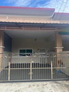 Budova, kde se aparthotel nachází