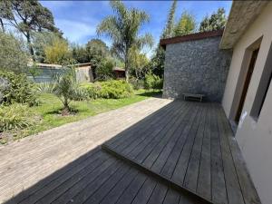 Κήπος έξω από το Comfortable house with a large garden +5 φωτογραφίες