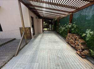 Φωτογραφία από το άλμπουμ του Cómoda casa con amplio jardín στην Πούντα ντελ Έστε