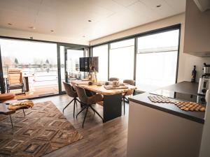 Kuchyň nebo kuchyňský kout v ubytování Weserbergland Resort