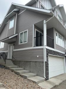 Το κτήριο όπου στεγάζεται  το δωμάτιο σε οικογενειακή κατοικία