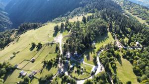 Φωτογραφία από το άλμπουμ του Heshkili huts and cabins Svaneti σε Keshkili