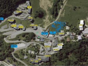 eine Karte einer Stadt mit Häusern und Gebäuden in der Unterkunft Studio cosy à St Jean d'Aulps, au pied des pistes - FR-1-573-146 in Saint-Jean-dʼAulps