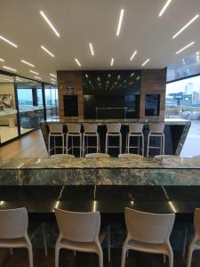 TV a/nebo společenská místnost v ubytování Luxury studio + 34 fotografií