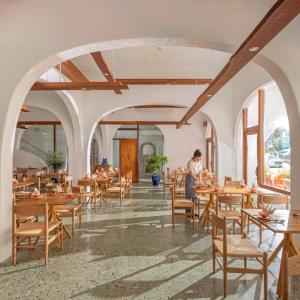 Restaurace v ubytování Green World Hotel Nha Trang