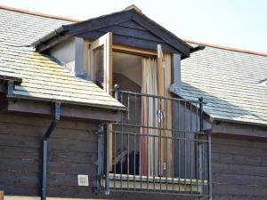 Budova, kde se prázdninový dům nachází + 9 fotografií