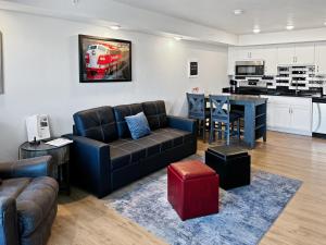 Una cocina o cocineta en Walk to Landing and convention center beautiful