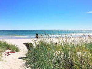 Φυσικό τοπίο κοντά σε αυτή η παραθεριστική κατοικία +16 φωτογραφίες