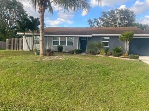 Κήπος έξω από το Nancy Haven