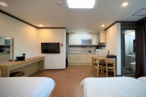 Køkken eller tekøkken på The Blue Jeju