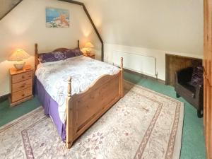 En eller flere senge i et værelse på Cider House + 17 billeder