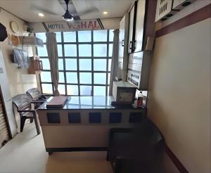 Kuchyň nebo kuchyňský kout v ubytování Hotel Vishal