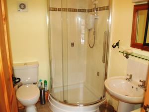 Vannituba majutusasutuses Sycamore Cottage