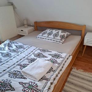 Ένα ή περισσότερα κρεβάτια σε δωμάτιο στο Willa Mewa