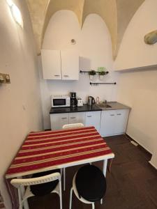 Η κουζίνα ή μικρή κουζίνα στο Brasov Gondola Apartments +149 φωτογραφίες