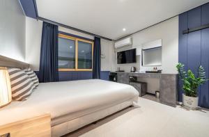 Gallery image of AJ Hotel in Gangneung +29 photos
