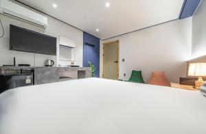 Gallery image of AJ Hotel in Gangneung