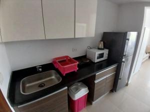 Η κουζίνα ή μικρή κουζίνα στο Hotel Apartment in G cribs +10 φωτογραφίες