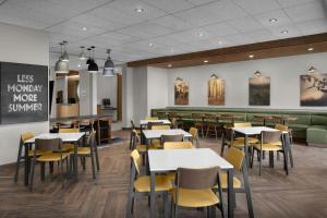 Nhà hàng/khu ăn uống khác tại Fairfield Inn & Suites Weldon