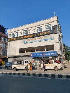 Tòa nhà nơi nhà nghỉ nhỏ tọa lạc