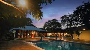 Bazén v ubytování K's Beach Resort nebo v jeho okolí