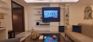 Galeriebild der Unterkunft Goldcrest Hotel Apartments in Lahore