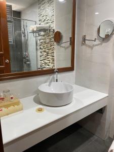 Ένα μπάνιο στο Paralian Hulhumale'