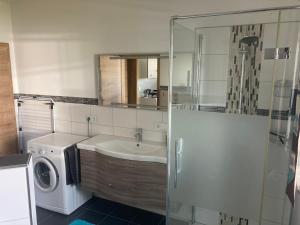 Koupelna v ubytování Apartment, Zimmer, Ferienwohnung