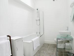 Koupelna v ubytování Cow Shed + 3 fotografie