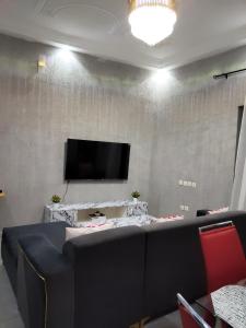 Μια τηλεόραση ή/και κέντρο ψυχαγωγίας στο Prestige place