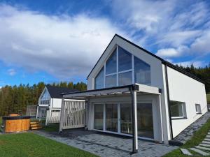 Budova, kde se vila nachází