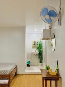 Ένα ή περισσότερα κρεβάτια σε δωμάτιο στο Krizma Inn