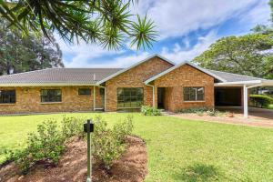 Κήπος έξω από το Winston Manor