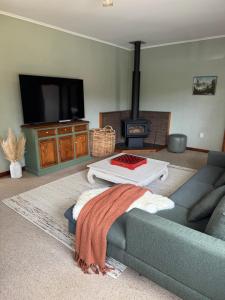 Μια τηλεόραση ή/και κέντρο ψυχαγωγίας στο Riverslea on Farndon