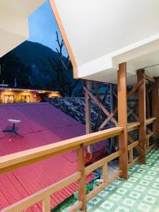 Γενική θέα στο βουνό ή θέα στο βουνό από  αυτό το πανδοχείο +20 φωτογραφίες