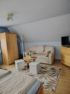 Khu vực ghế ngồi tại Silye Vendégház