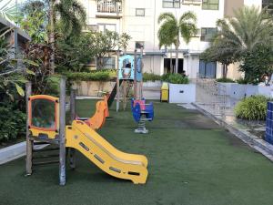 Zona de joacă pentru copii de la A Ritzy Condo - a non-smoking condo