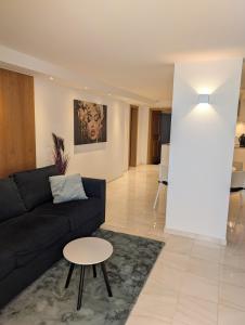 Χώρος καθιστικού στο Modernes 78qm Juwel bei Zürich