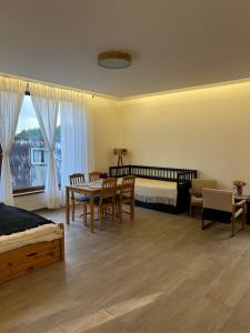 Χώρος καθιστικού στο Dům mezi loukami