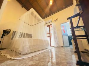 Ένα μπάνιο στο White Swan Villa Unawatuna +30 φωτογραφίες