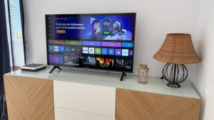 Et tv og/eller underholdning på Mi Refugio