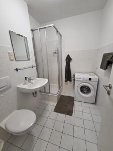 Koupelna v ubytování Stylische Flat mit franzsischem Balkon