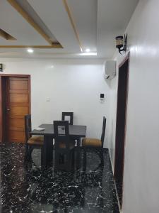 Φωτογραφία από το άλμπουμ του 2 bedroom apartment in Magodo 