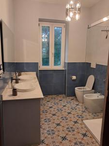 Ένα μπάνιο στο Villa Elizabeth