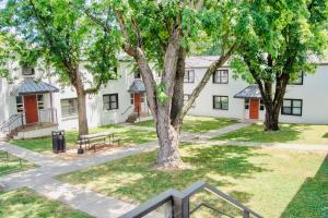 Το κτήριο όπου στεγάζεται  το διαμέρισμα