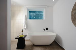 Koupelna v ubytování Kalea Luxury Villas