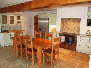 Kuchyň nebo kuchyňský kout v ubytování Gutherscale Lodge