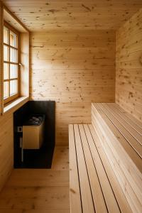 Fotografie z fotogalerie ubytování Lake & Mountain View Villa Tegernsee - free Zirben Sauna, 4 Rooms for Family & Friends v destinaci Tegernsee